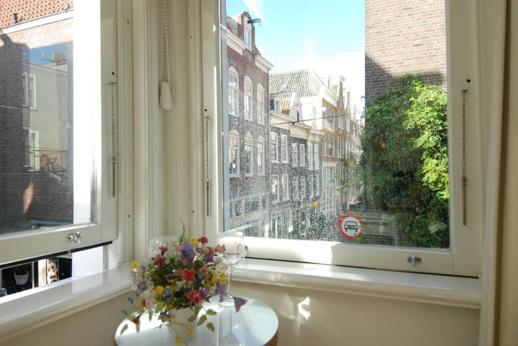 B&B Jordaan Corner Amsterdam Exterior photo